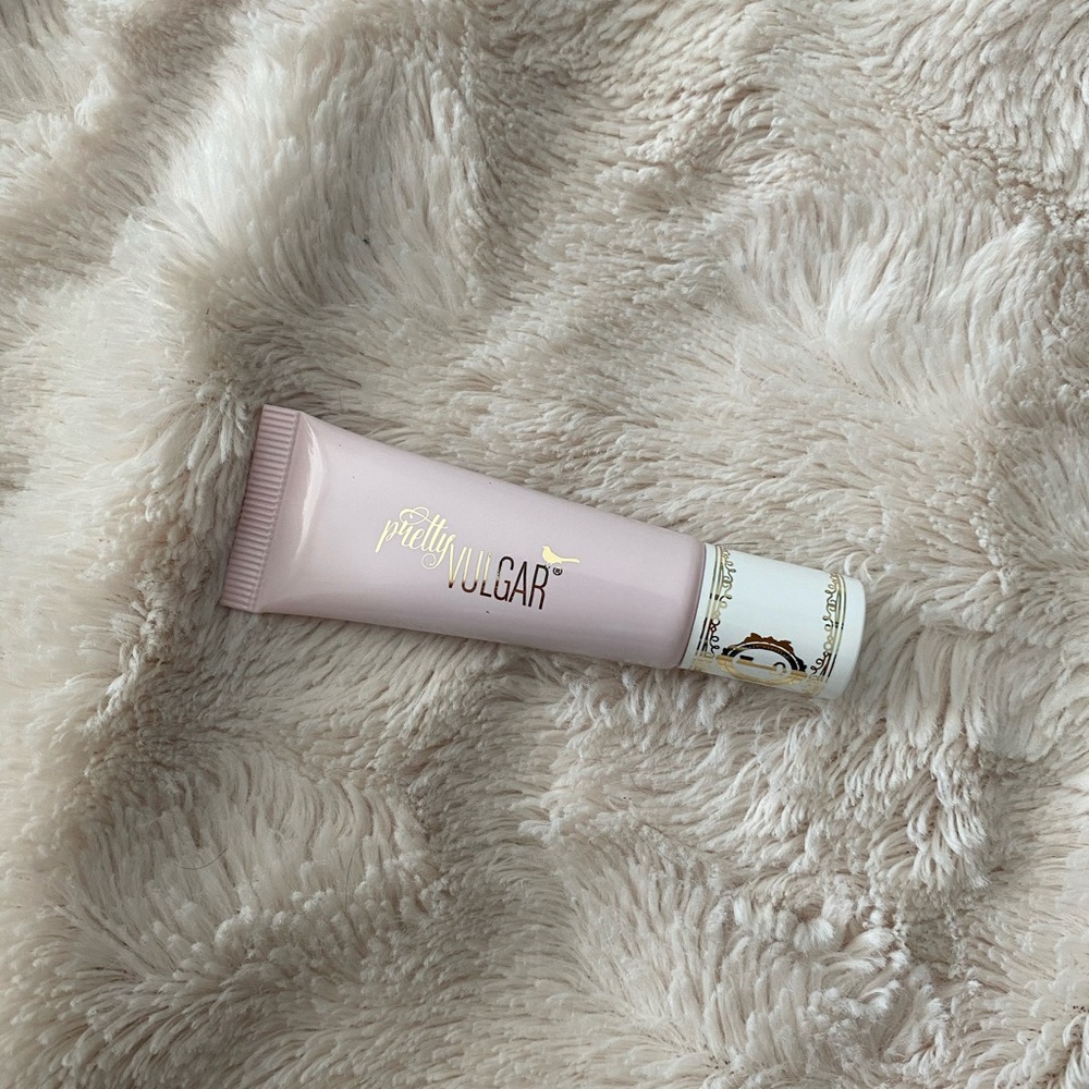 Pretty vulgar eyeshadow primer